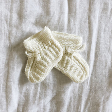 Vintage Cream Knit Booties 00